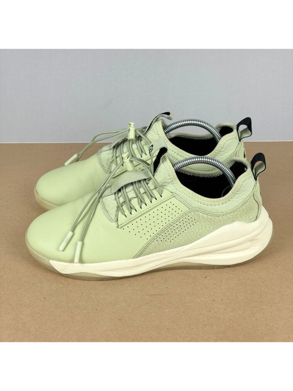 Clove Classic Nursing Shoes Womens 8 Light Green Toggle Lace Casual Comfort